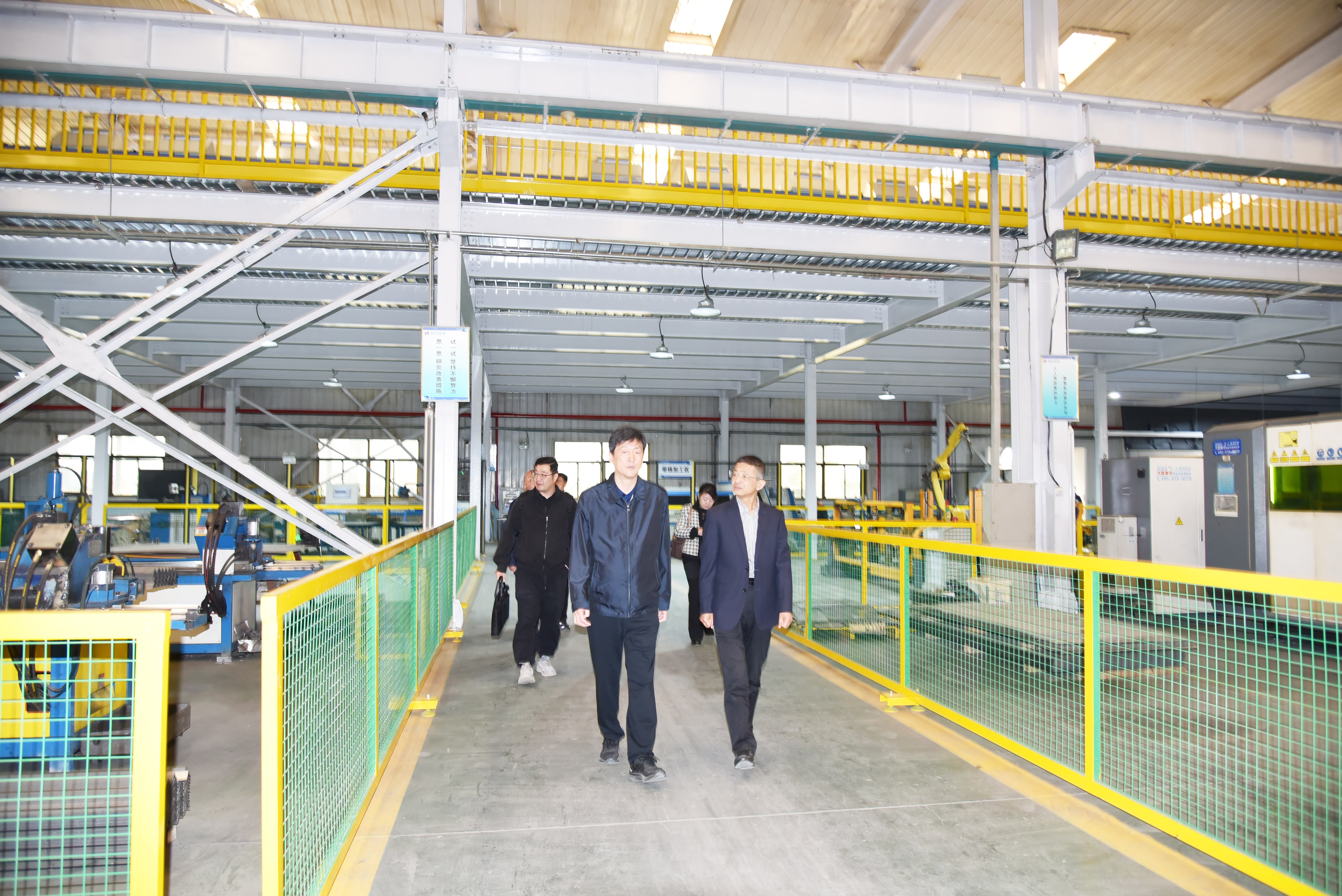 DSC_4542(1) DSC_4542(1)